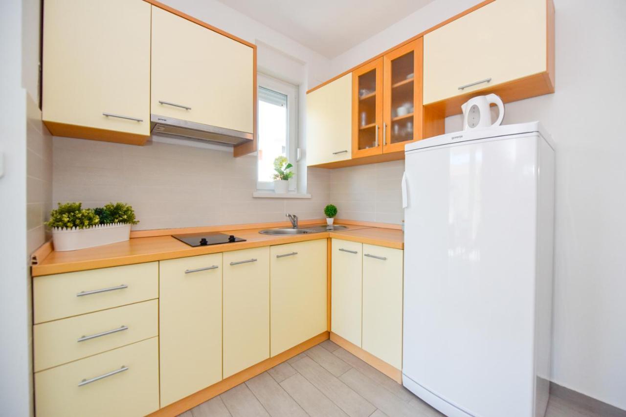 Apartments Yoko Novalja Eksteriør billede