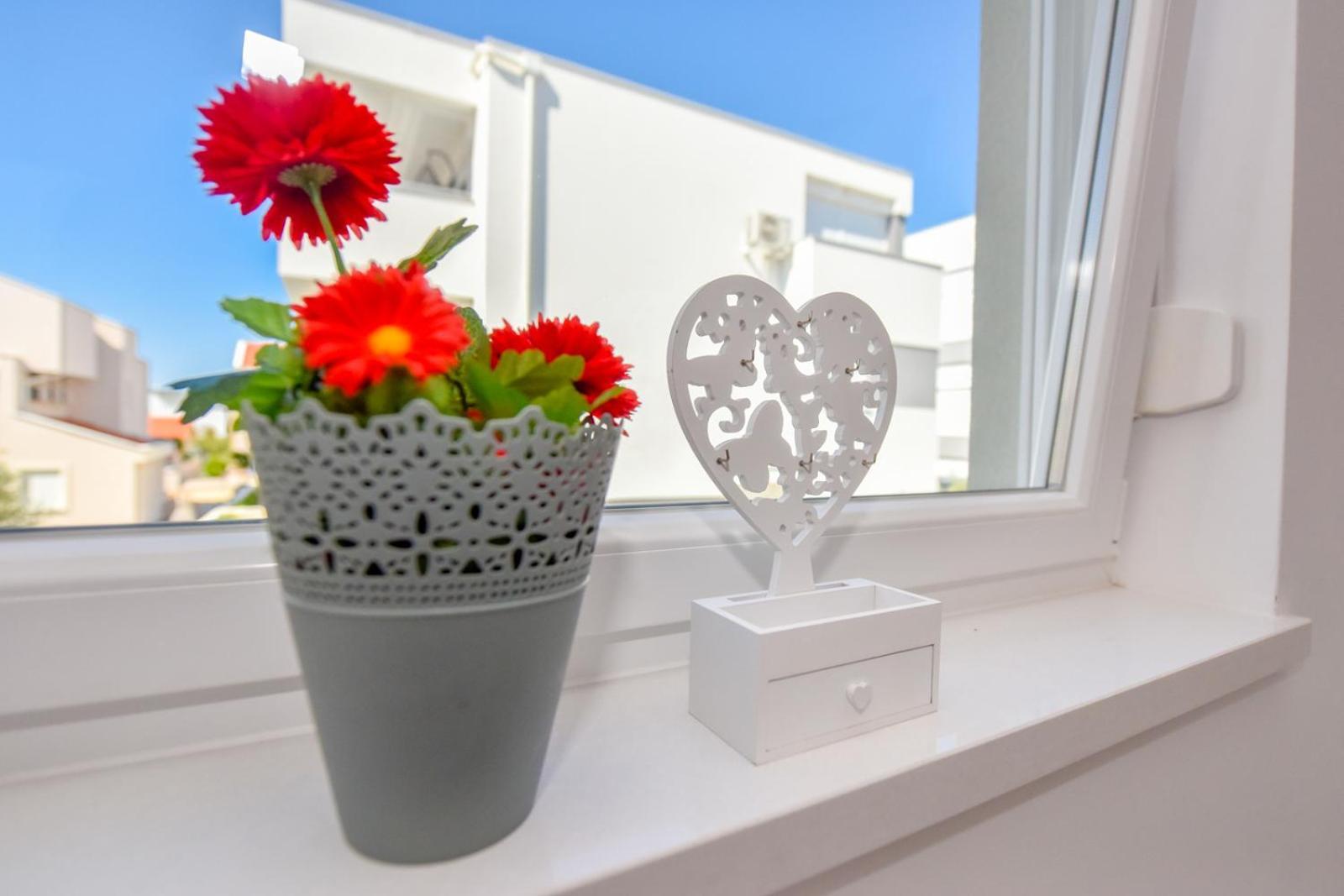 Apartments Yoko Novalja Eksteriør billede